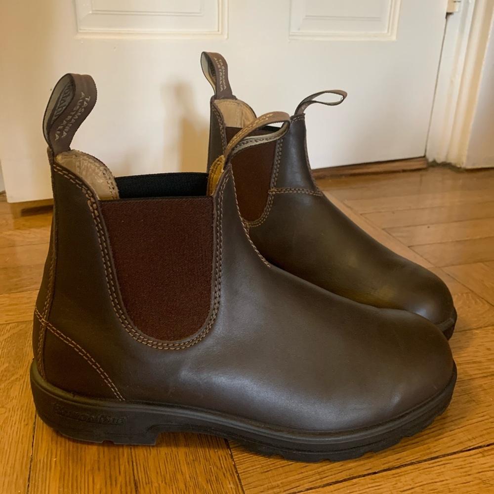 Blundstones Classic #500 Chelsea Boot, LIKE NEW!